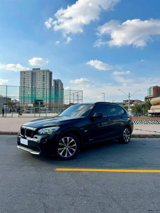 BMW X1 2.0 16V GASOLINA SDRIVE18I 4P AUTOMÁTICO BMW X1 2.0 16V GASOLINA SDRIVE18I 4P AUTOMÁTICO